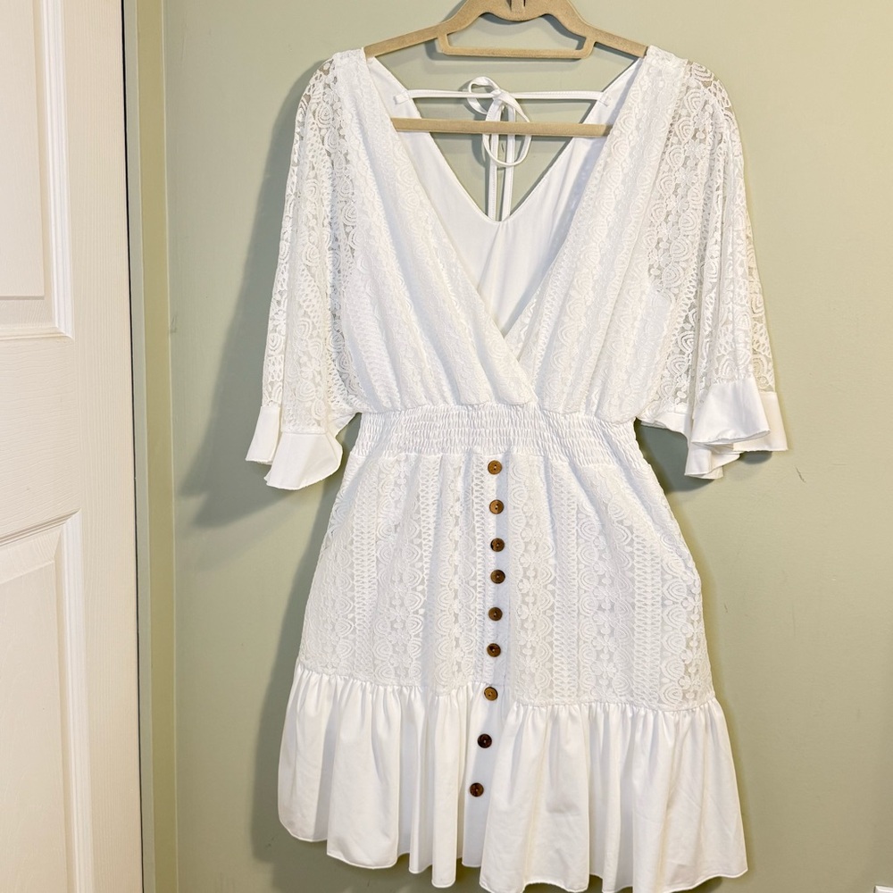 Elegant White Lace Dress